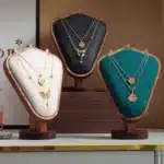 Cadre d'exposition de bijoux en bois, modèle d'impression de haute qualité, accessoires d'affichage de fenêtre de comptoir, cadre de collier 1