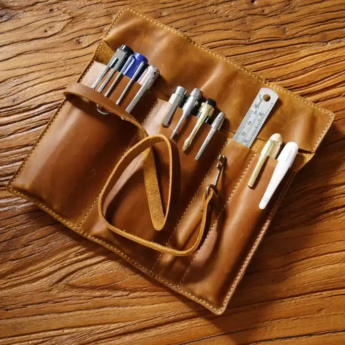 Trousse à crayons en cuir véritable, corde à cravate avec stylos clés, sac rétro pour papeterie scolaire et de bureau, sacs de rangement pour étudiants, cadeau fait à la main 1